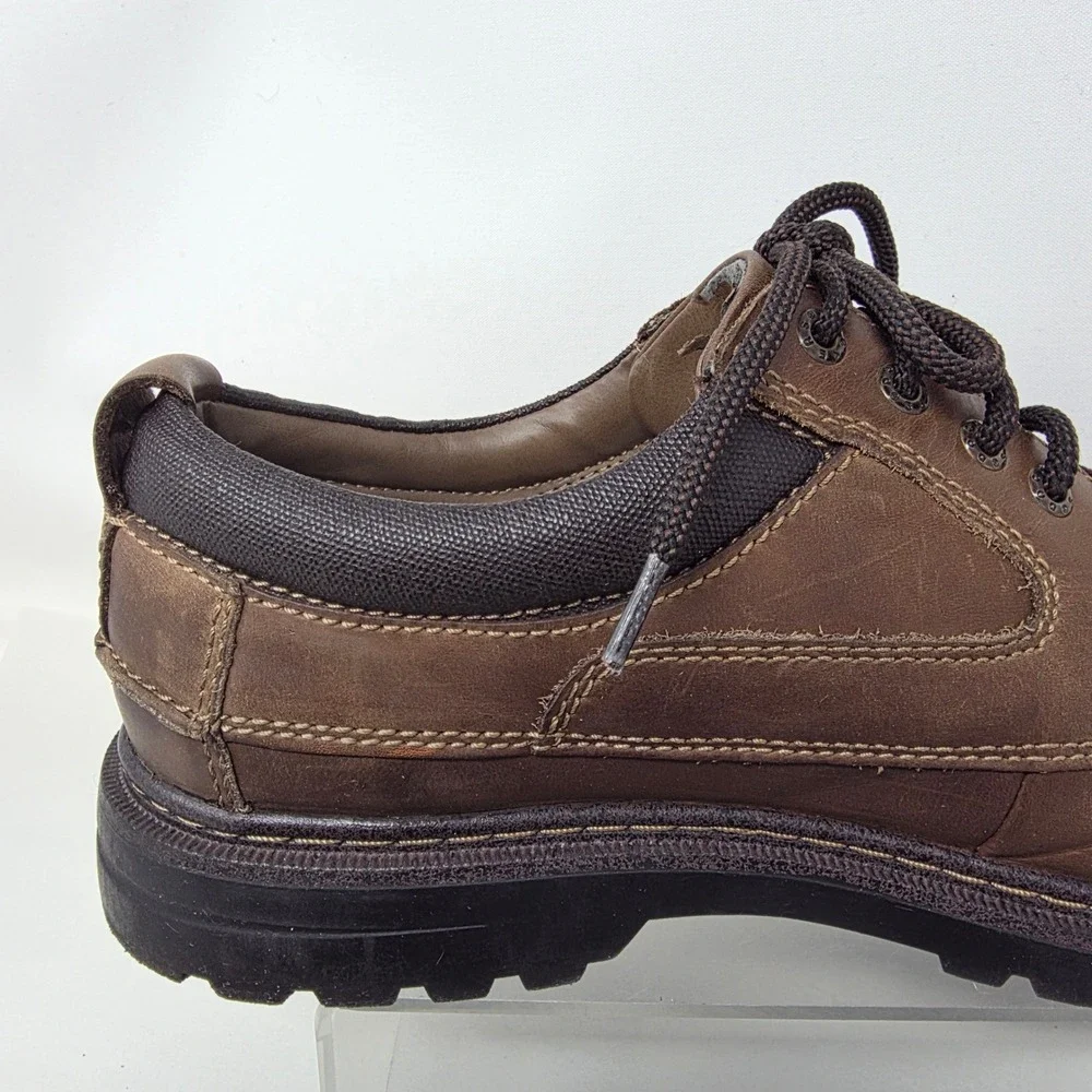 Dockers ships from